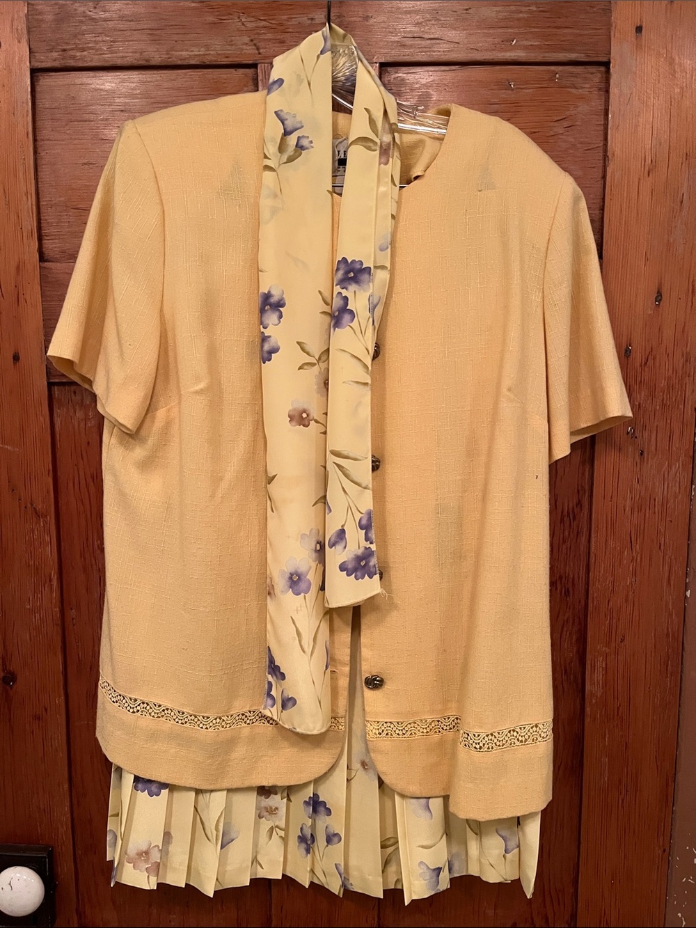 Leslie Fay Light Yellow Dress with Floral Scarf